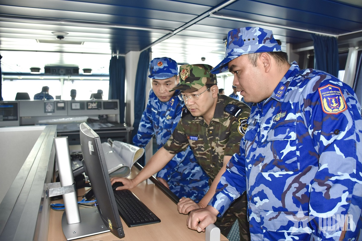 Xử lý nghiêm vi phạm pháp luật trên biển